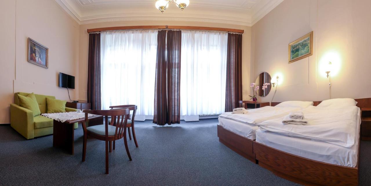Hotel Slovan Plzeň Dış mekan fotoğraf