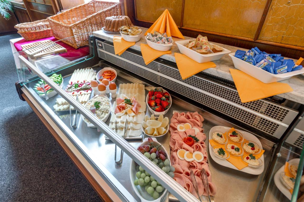 Hotel Slovan Plzeň Dış mekan fotoğraf