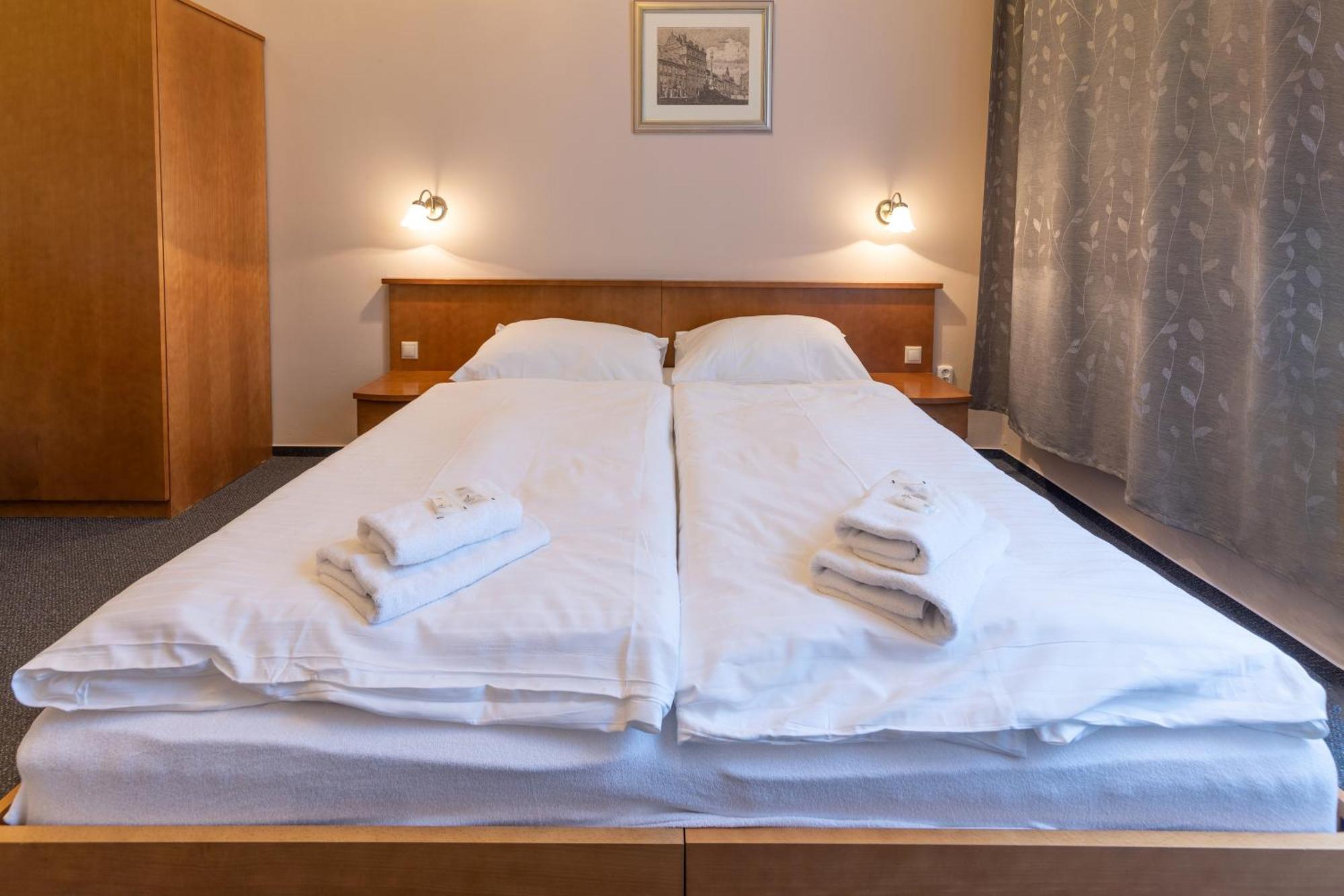 Hotel Slovan Plzeň Dış mekan fotoğraf